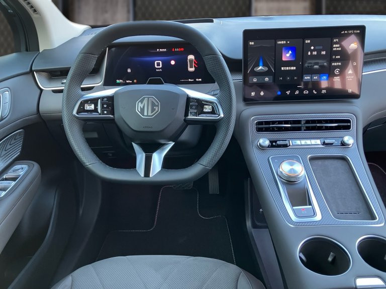 Bild 11: MG S6 Luxury 4WD 77kwh/299kw