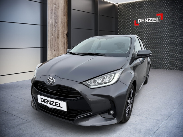 Bild 1: Toyota Yaris 1,5 116PS Active Drive + Comfort Paket + Safety Paket