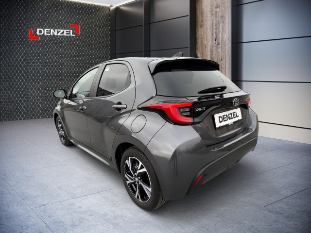 Bild 2: Toyota Yaris 1,5 116PS Active Drive + Comfort Paket + Safety Paket