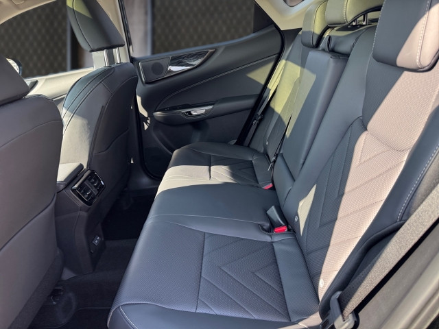 Bild 7: Lexus NX350H Executive 200PS Interior Paket + Tech + Pano
