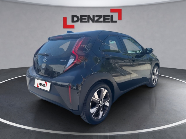 Bild 13: Toyota AYGO X 1,5 Hybrid Active
