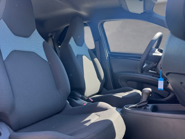 Bild 6: Toyota AYGO X 1,5 Hybrid Active