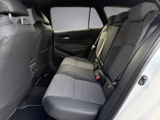 Bild 11: Toyota Corolla 1,8 l Hybrid TS,  Teamplayer