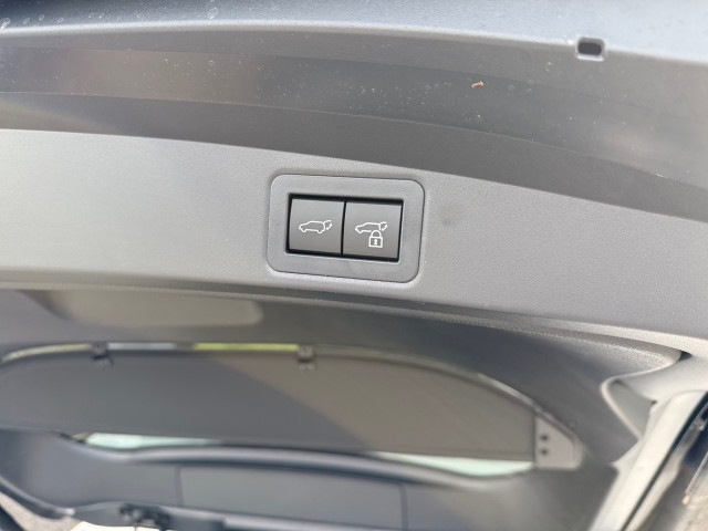 Bild 13: Toyota Corolla 1,8 l Hybrid TS,  Teamplayer