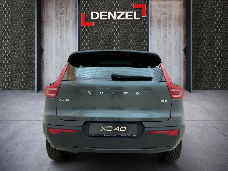 Bild 10: VOLVO PKW XC40 Plus, B3 Mild Hybrid, Benzin, Dark