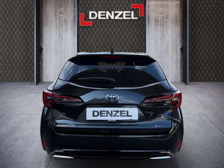 Bild 10: Toyota Corolla 1,8 l Hybrid TS,  Teamplayer