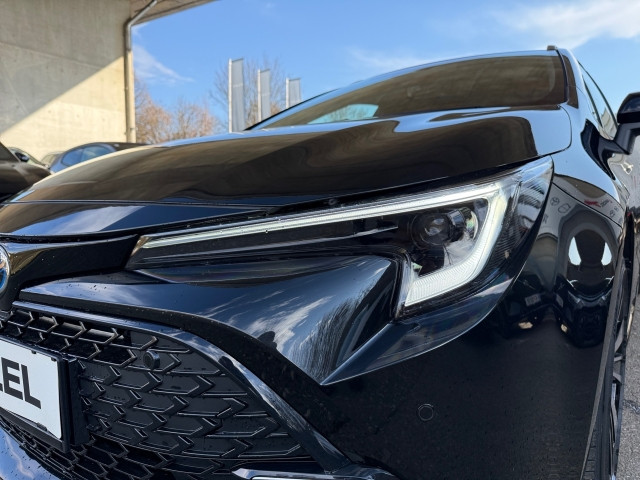 Bild 11: Toyota Corolla 1,8 l Hybrid TS,  Teamplayer