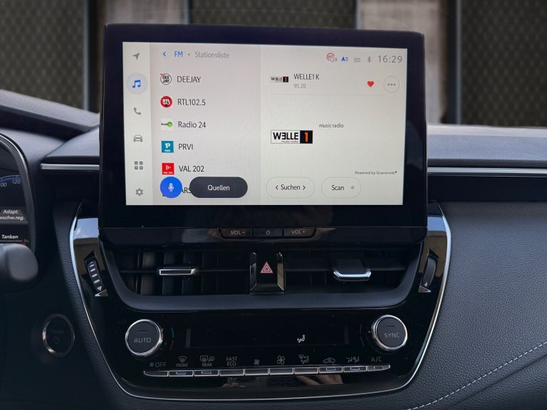 Bild 7: Toyota Corolla 1,8 l Hybrid TS,  Teamplayer