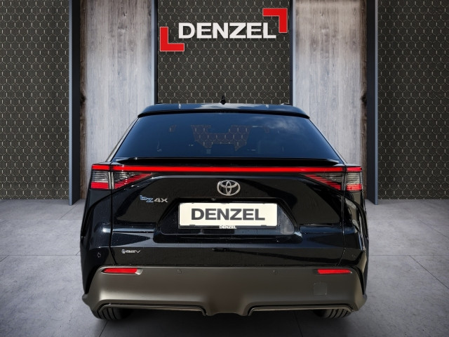 Bild 10: Toyota bZ4X BEV 165kW 4x2  Active Drive