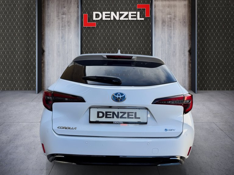 Bild 10: Toyota Corolla 1,8 l Hybrid TS,  Teamplayer