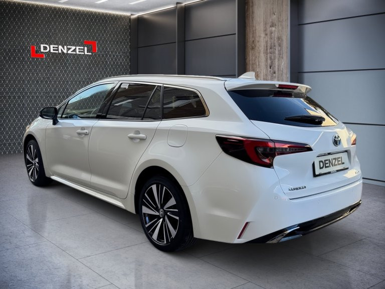 Bild 2: Toyota Corolla 1,8 l Hybrid TS,  Teamplayer