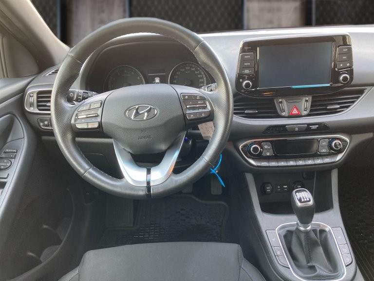 Bild 11: Hyundai i30 CW 1,0 T-GDI GO!