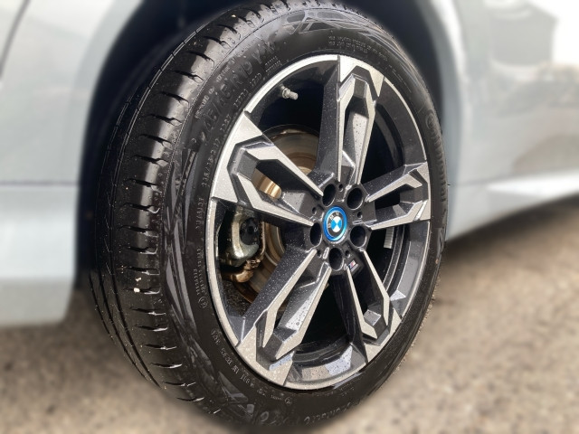 Bild 4: BMW iX2 eDrive 20 U10