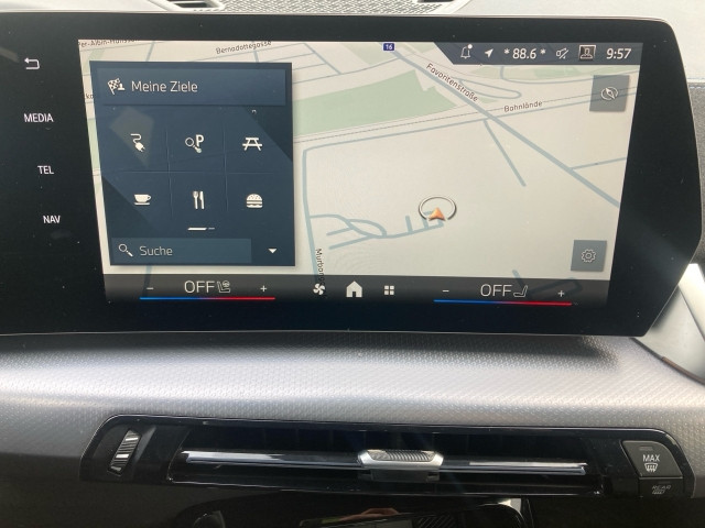 Bild 7: BMW iX2 eDrive 20 U10