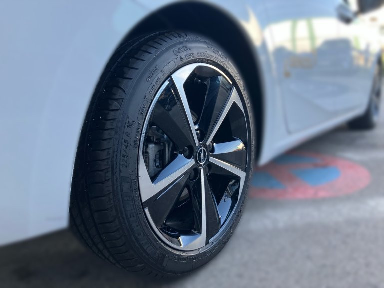 Bild 4: Opel Astra Sports Tourer GS 1.2 Direct Injection Turbo, 130 PS, 6