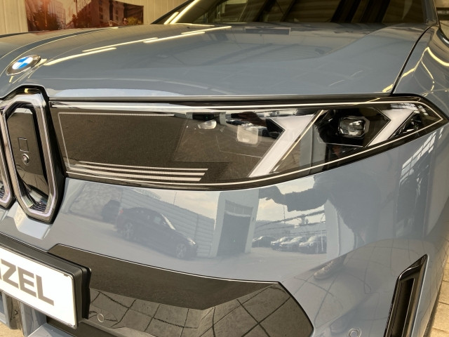 Bild 11: BMW iX3 50 xDrive