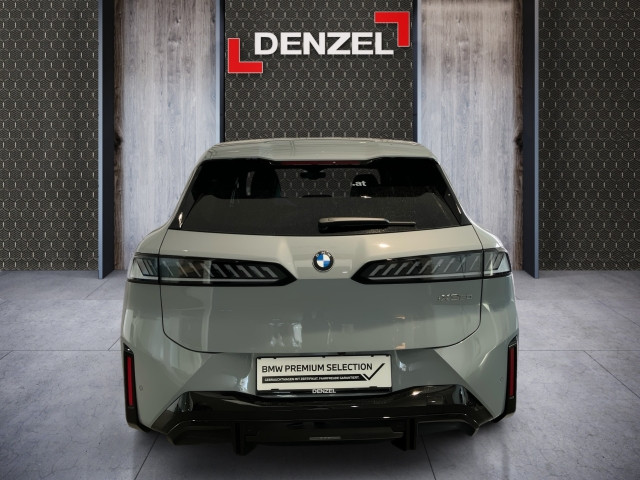 Bild 10: BMW iX3 50 xDrive