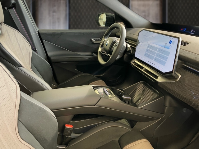 Bild 5: BMW iX3 50 xDrive