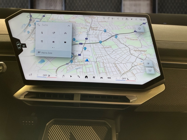 Bild 7: BMW iX3 50 xDrive