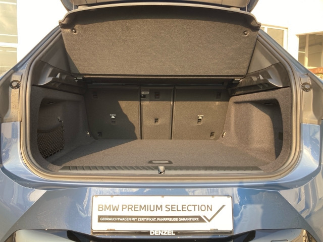 Bild 9: BMW iX3 50 xDrive