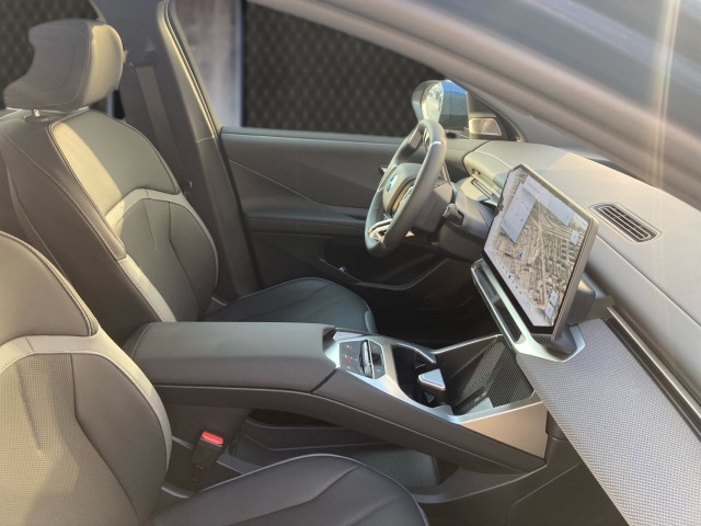 Bild 5: BMW iX3 50 xDrive