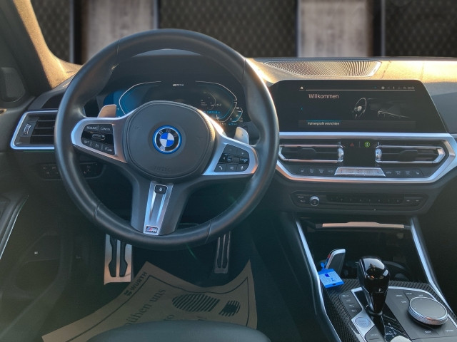 Bild 6: BMW 330e xDrive Limousine G20 XB1