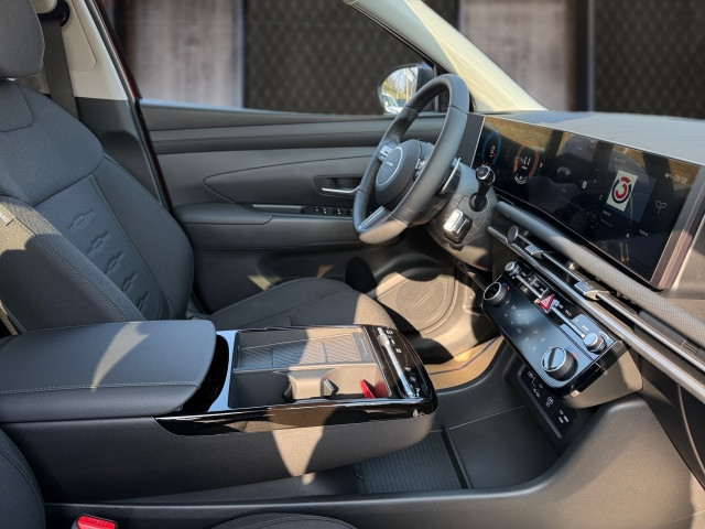 Bild 5: Hyundai Tucson NX4 Jubile 1,6 T-GDi HEV 4WD AT