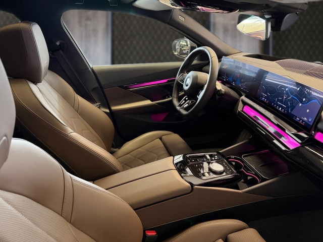 Bild 5: BMW 520d xDrive Touring G61 B47