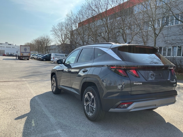 Bild 6: Hyundai Tucson NX4 Jubile 1,6 T-GDi HEV 2WD AT