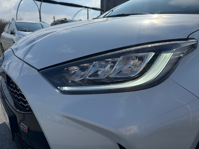 Bild 10: Toyota Yaris 1,5 130PS GR-Sport + Safety Paket + Infotainment Paket