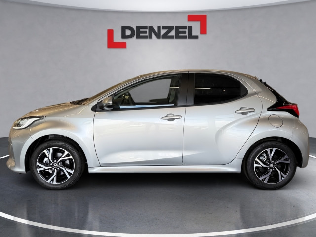 Bild 1: Toyota Yaris 1,5 116PS Active Drive + Comfort Paket + Safety Paket