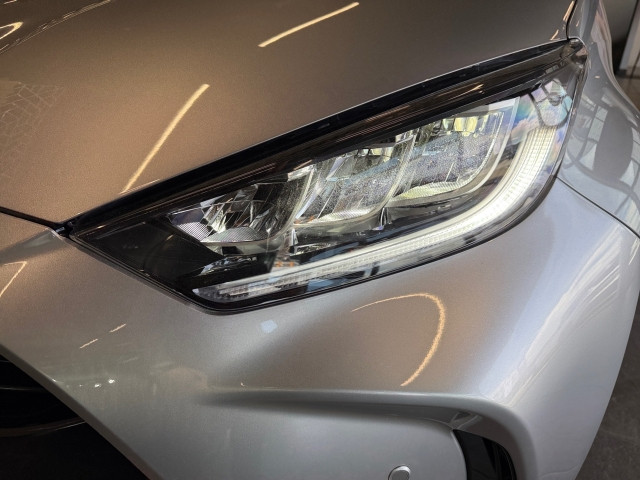 Bild 5: Toyota Yaris 1,5 116PS Active Drive + Comfort Paket + Safety Paket