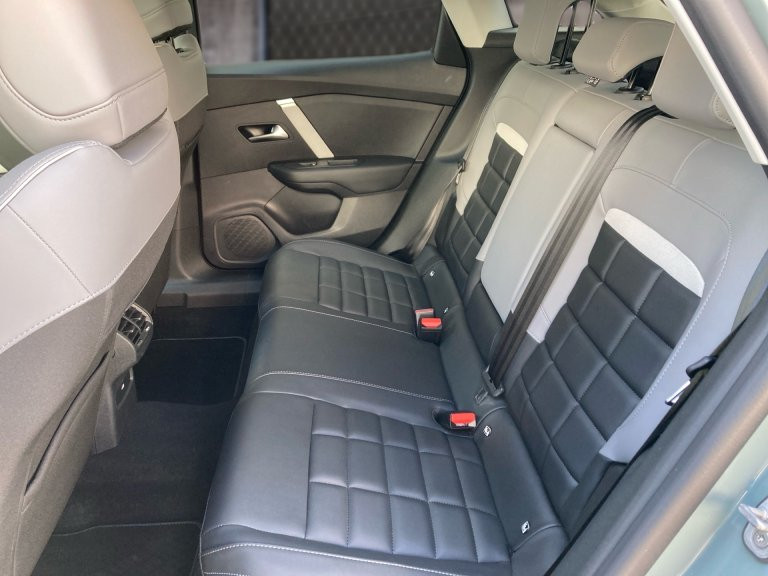 Bild 8: Citroen C4 130 S&S EAT8 Max