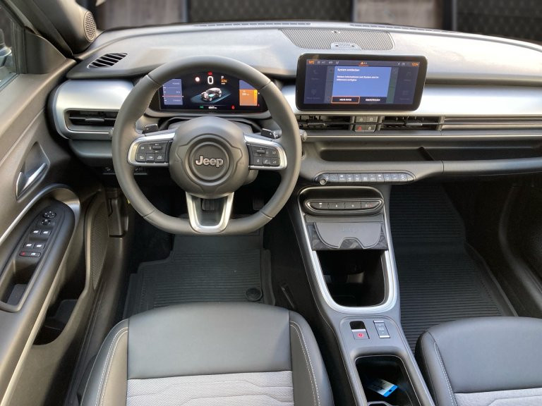 Bild 6: Jeep Avenger 1.2 T3 e-Hybrid 4ex Upland e-DCT6