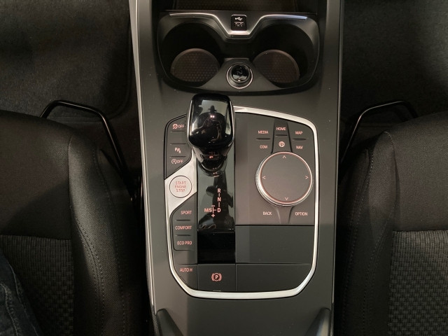 Bild 11: BMW 116d 5-Türer F40 B37