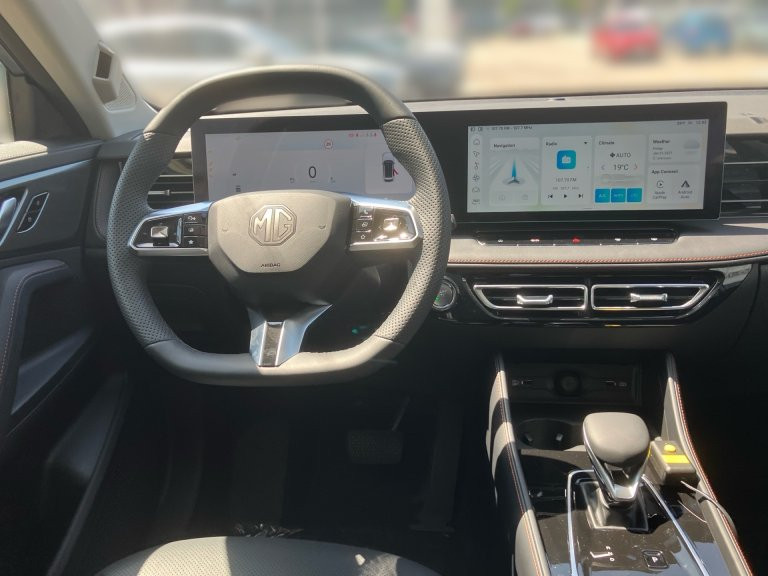 Bild 6: MG HS HEV Luxury 25.5