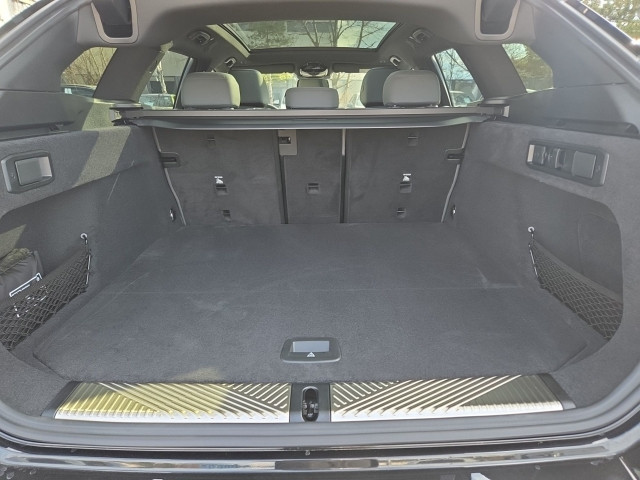 Bild 10: BMW i5 xDrive40 Touring