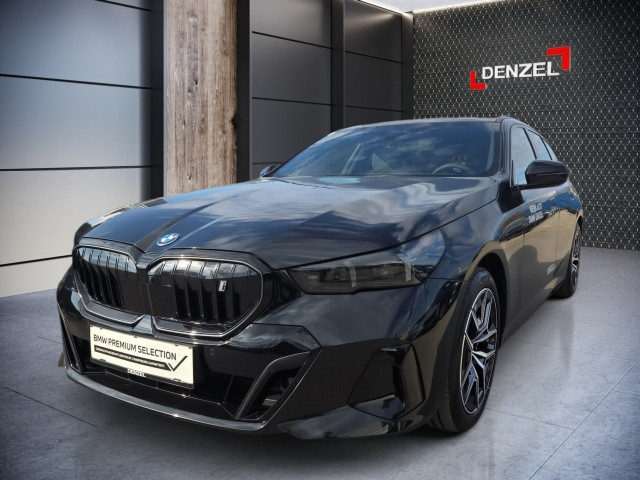 Bild 1: BMW i5 xDrive40 Touring
