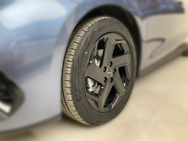 Bild 3: BYD SEAL 6 DM-i Touring Comfort