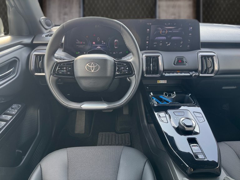 Bild 4: Toyota Urban Cruiser BEV 4x2 Lounge 128 kW