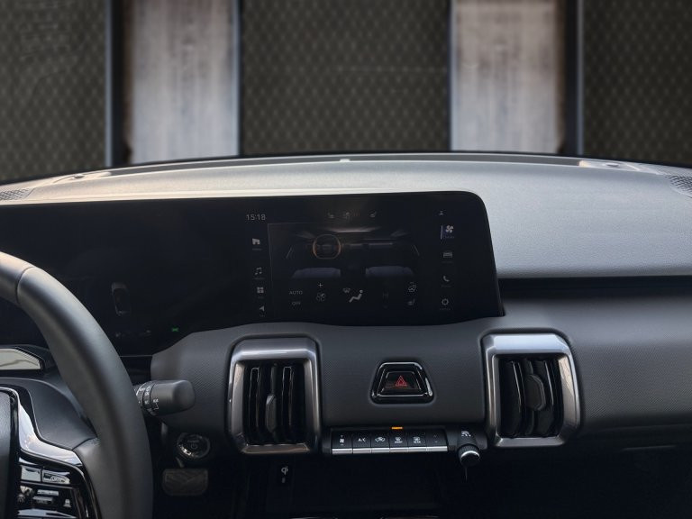 Bild 5: Toyota Urban Cruiser BEV 4x2 Lounge 128 kW