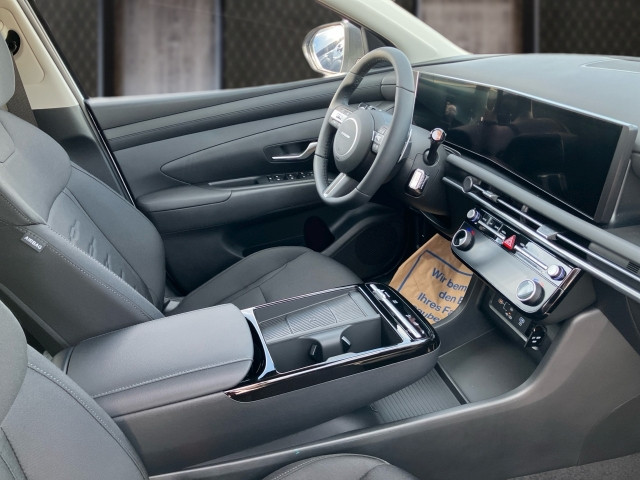 Bild 9: Hyundai Tucson NX4 Jubile 1,6 T-GDi HEV 4WD AT