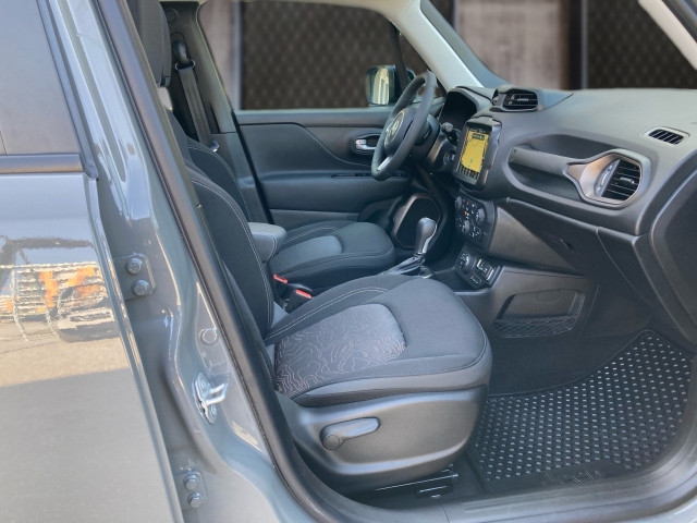 Bild 5: Jeep Renegade Plug-In 240PS 4xe Upland