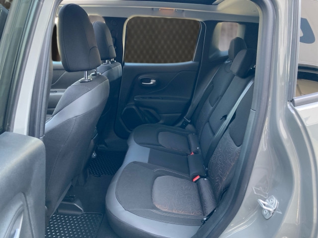 Bild 8: Jeep Renegade Plug-In 240PS 4xe Upland