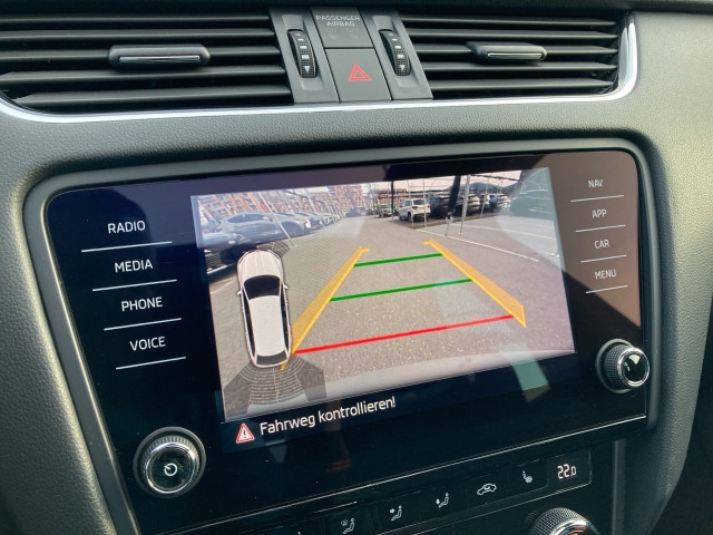 Bild 13: Skoda Octavia Combi RS 2,0 TDI 4x4 DSG