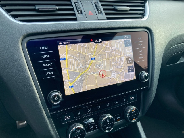 Bild 7: Skoda Octavia Combi RS 2,0 TDI 4x4 DSG