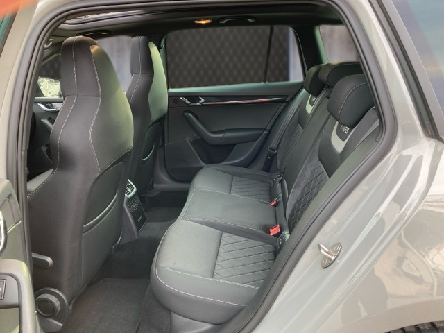 Bild 8: Skoda Octavia Combi RS 2,0 TDI 4x4 DSG