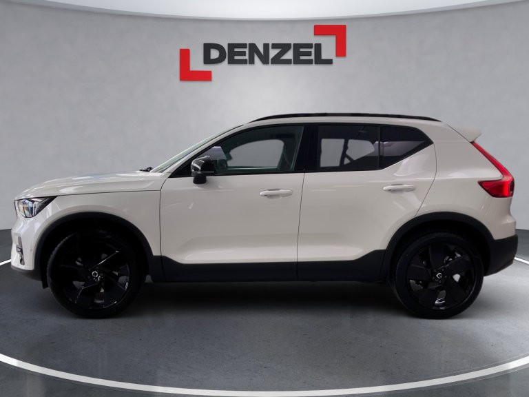 Bild 1: VOLVO PKW XC40 B3 Plus Black Edition Mild Hybrid