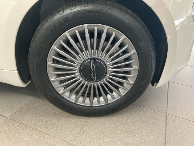 Bild 14: Fiat 500 Hybrid Hatchback