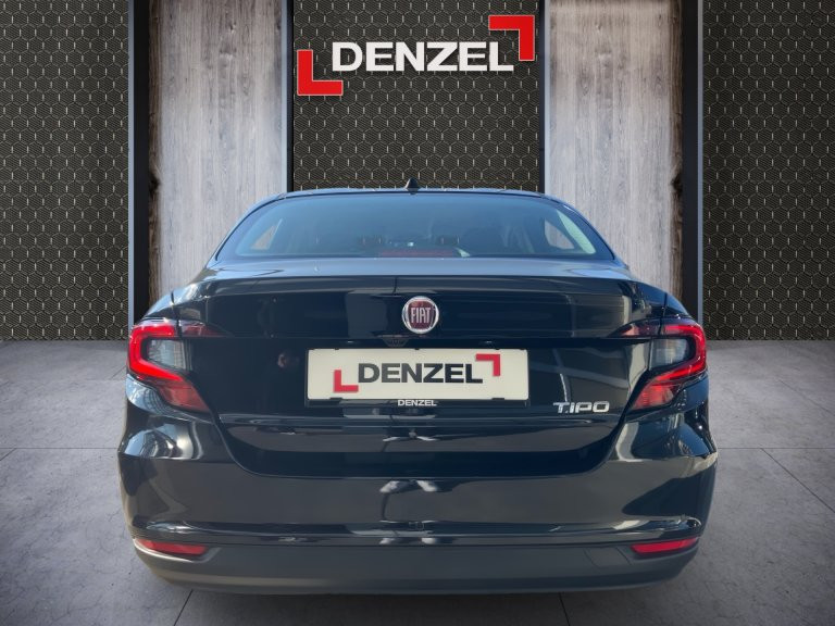 Bild 11: Fiat Tipo Limousine 1,6 Turbo 130